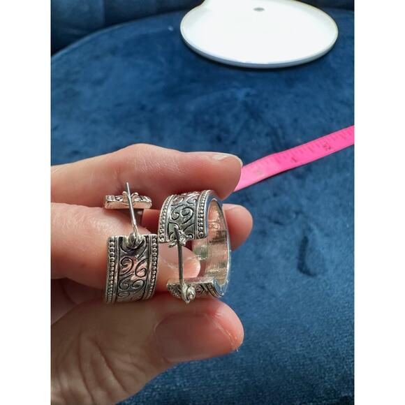 Napier‎ Silver Tone Hoop Earrings Ornate Scroll Design - Picture 10 of 10